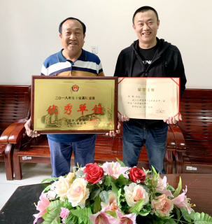 永利官网荣获武汉市 “平安高校建设优秀单位” 荣誉称号